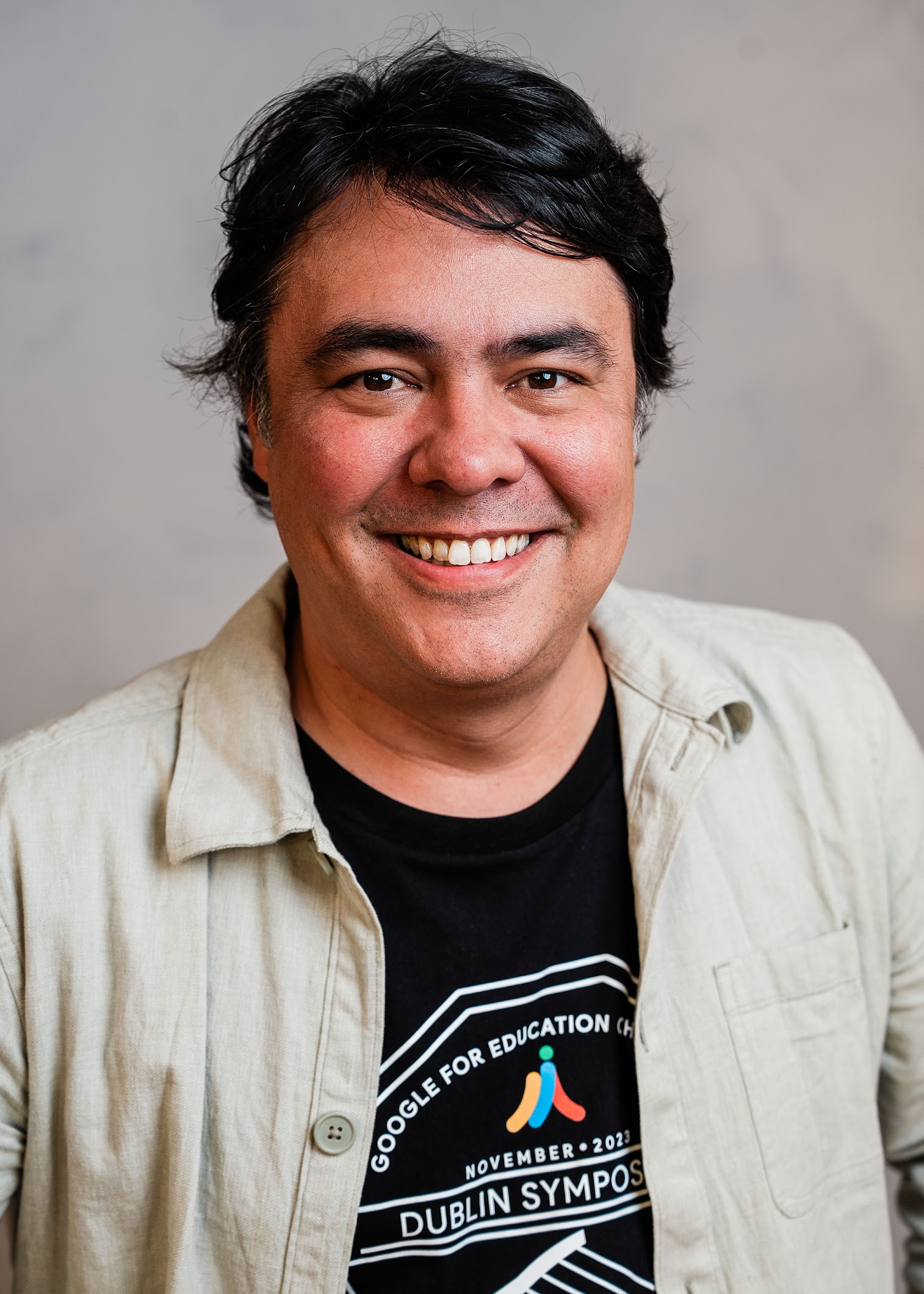 Bernardo - Digital Communication Expert